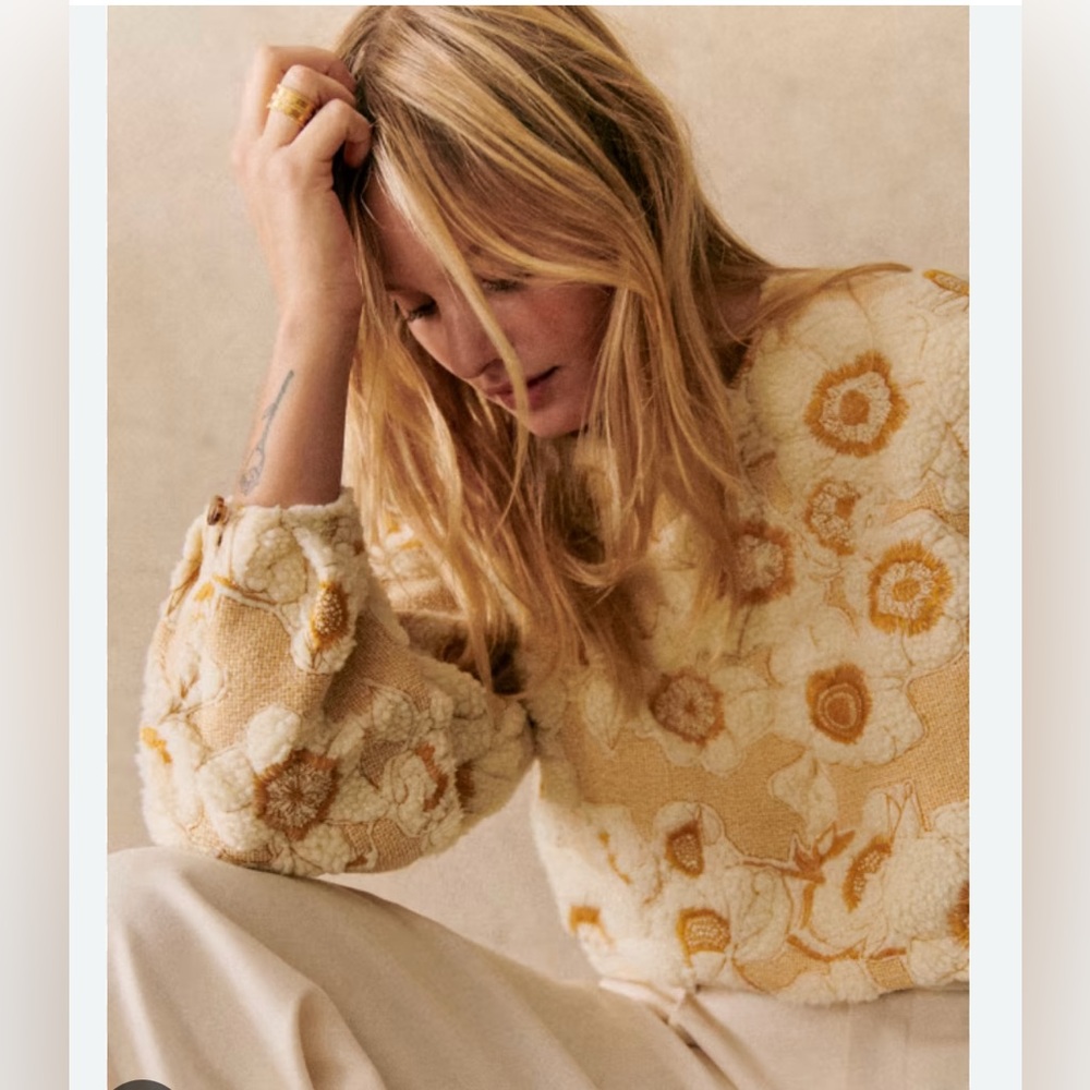 Sezane Harlem Floral Appliqué Sweatshirt Orchre Ecru FR36 US4 - Picture 2 of 10